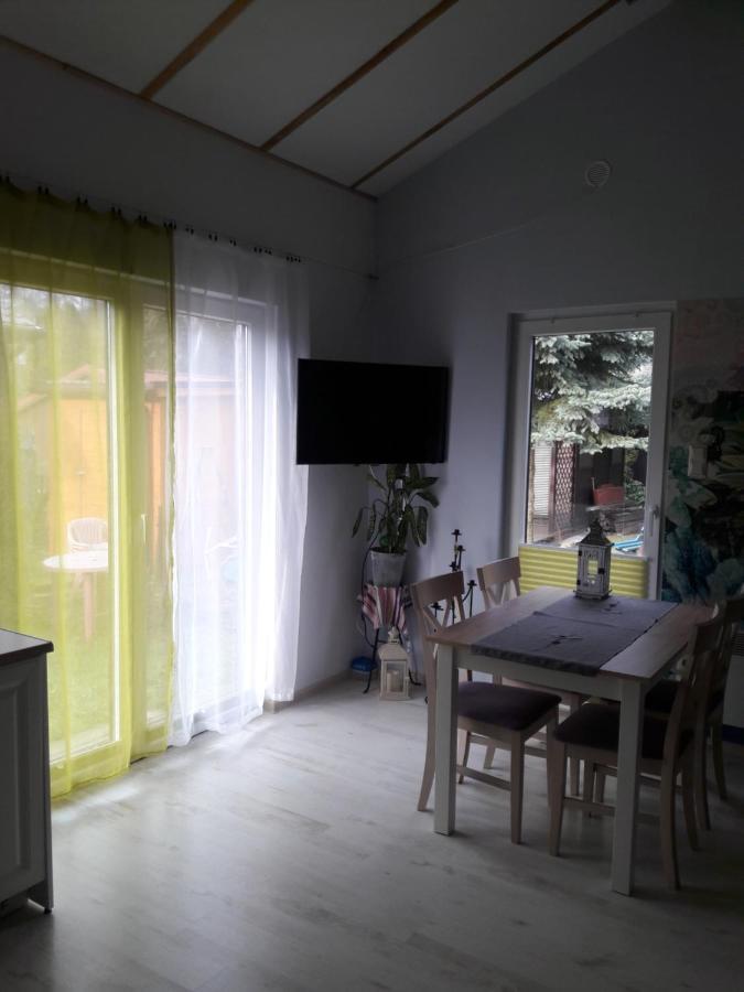 Domek nad jeziorem Osieczna Zewnętrze zdjęcie