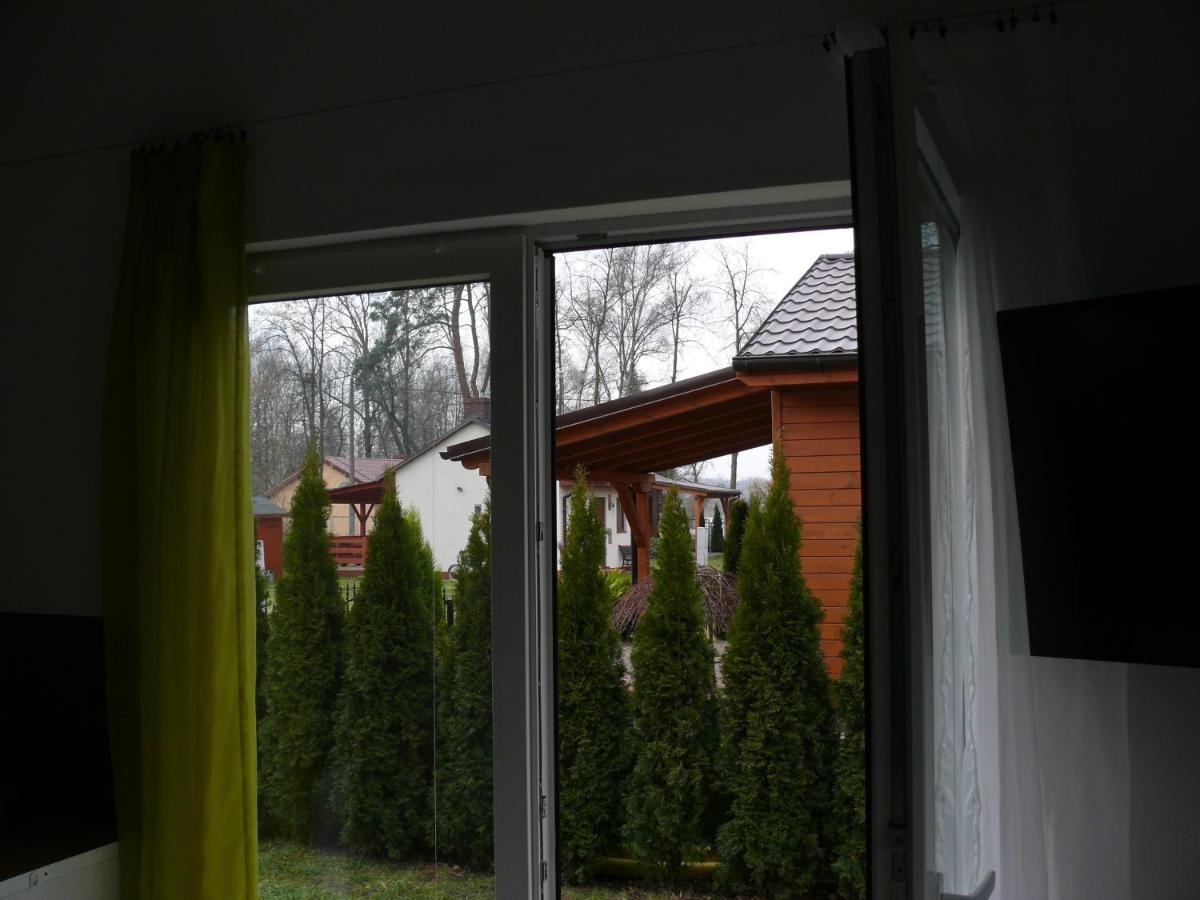 Domek nad jeziorem Osieczna Zewnętrze zdjęcie